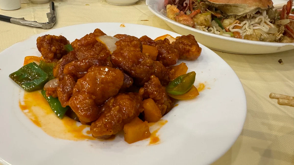 sweet sour pork rice 咕咾肉饭